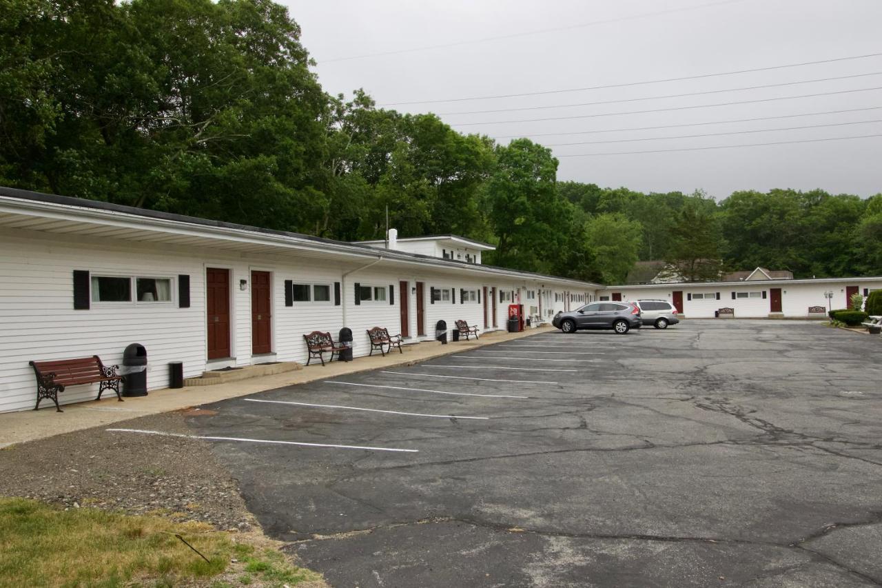 Oakdell Motel Waterford Ct Екстериор снимка