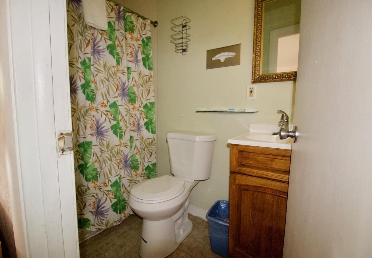 Oakdell Motel Waterford Ct Екстериор снимка